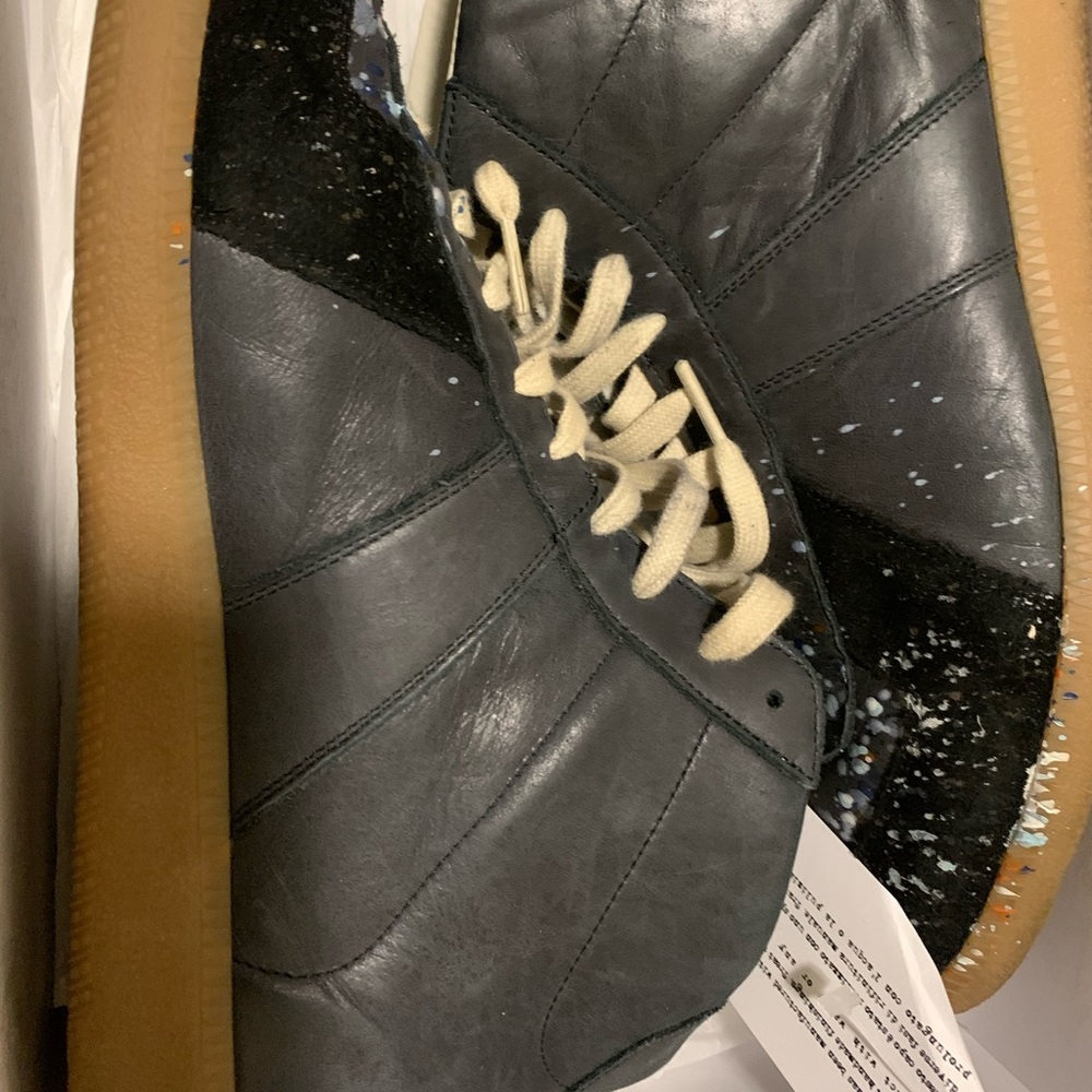 maison margiela replica black paint authentic
